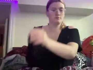 Mommy42000  live sex cam