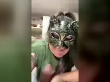 Stacysmom79  live sex cam
