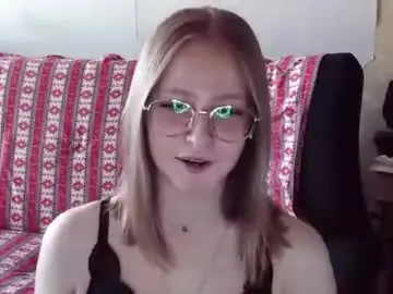 Willenasow  live sex cam