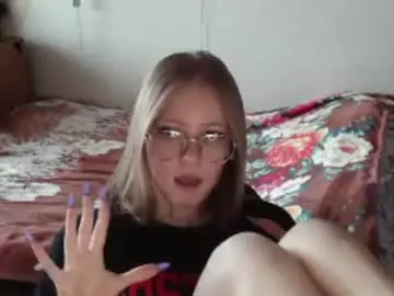 Willenasow  live sex cam