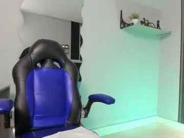 Yelena03  live sex cam