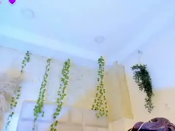 Alondrasoomer  live sex cam