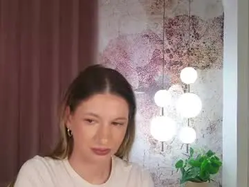 Ariaheart_  live sex cam