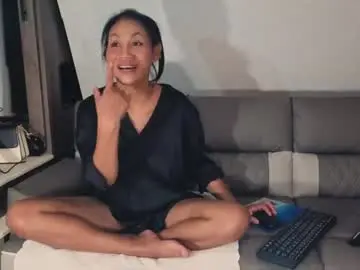 Beebeethai  live sex cam