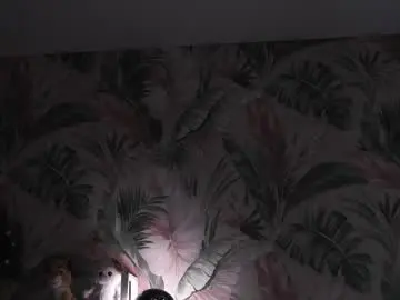 Elizabethennals  live sex cam