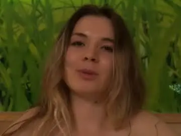 Elizabethennals  live sex cam