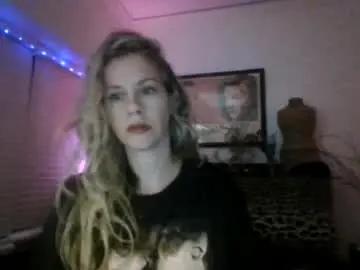 Fidelity77  live sex cam