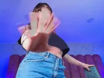 Fluffy_bubble21  live sex cam