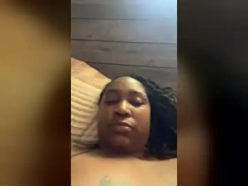 Honeyyafterdark  live sex cam