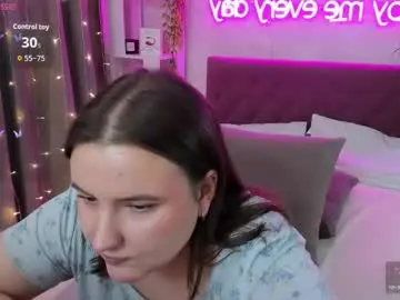 Katyaneilson  live sex cam