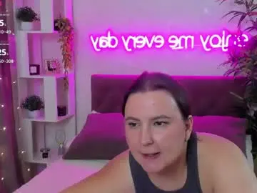 Katyaneilson  live sex cam