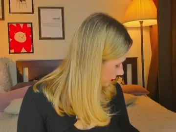 Lavender_tender  live sex cam