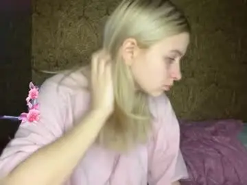 Marianamiler  live sex cam