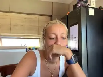 Minahemphill  live sex cam