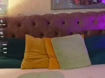 Natalieshaw  live sex cam