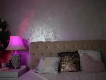 Natalieshaw  live sex cam