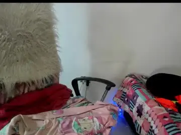 Sarahlovexxv  live sex cam