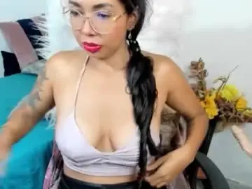 Sarahlovexxv  live sex cam
