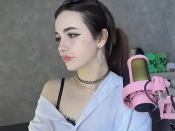 Seeeyoubaby  live sex cam