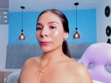 Sussy_sweet4u  live sex cam