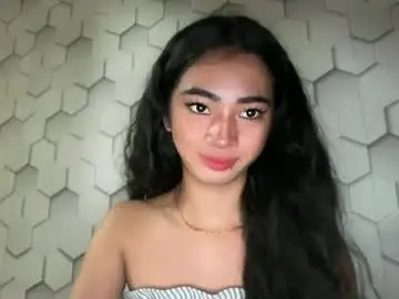 Yourasian_kishia  live sex cam