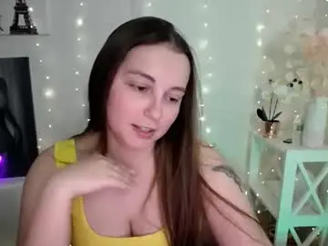 Yours_piece_of_happiness_  live sex cam