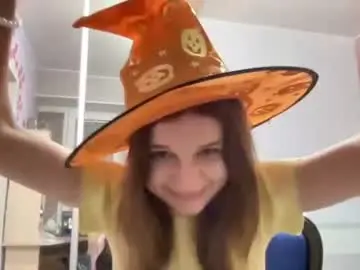 Azzieheberly  live sex cam