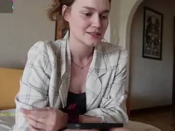 Bellebabyboo  live sex cam