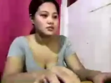 Carolbirdtail  live sex cam