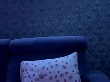 Emilywhispeeeer  live sex cam