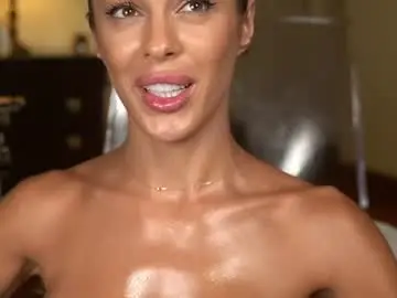 Katyerave  live sex cam