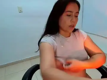 Laura_d23  live sex cam