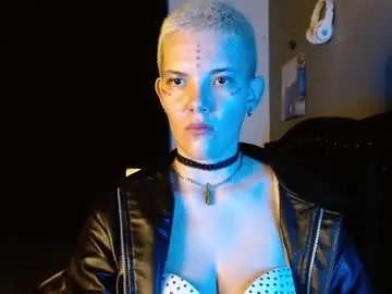 Mackenziemoon  live sex cam