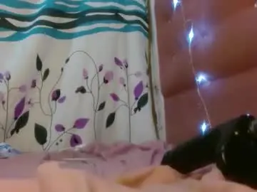 Tattiandbugle  live sex cam