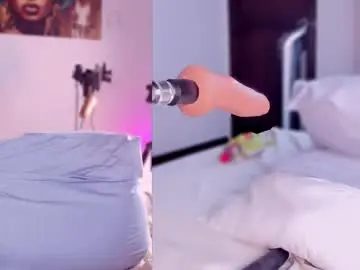 Tinny_annie  live sex cam