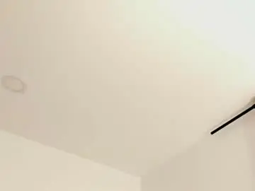 Vanessajohnsonn  live sex cam