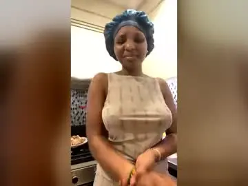 Flosee1  live sex cam