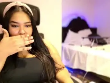 Freakyindianliz  live sex cam