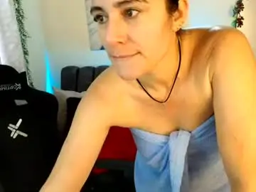 Lucyli_  live sex cam
