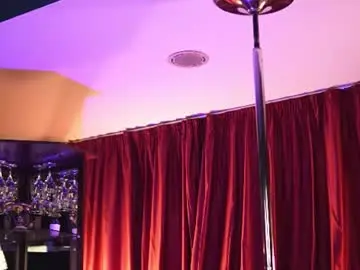 Luxennoir  live sex cam