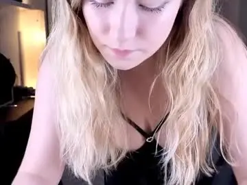Missyourtouch  live sex cam
