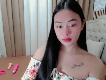 Nairobi_fuckdoll  live sex cam