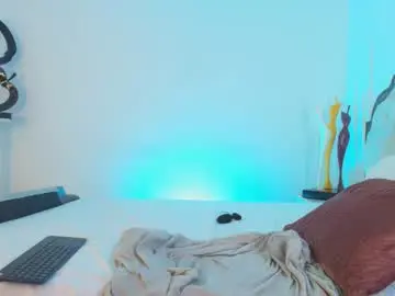 Arya_02  live sex cam