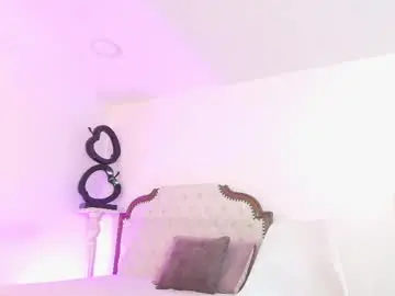 Arya_02  live sex cam