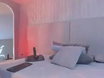 Arya_02  live sex cam