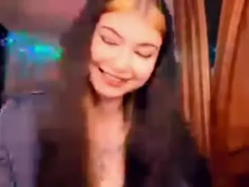 Dennyrokisky  live sex cam