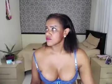 Ebony_milf83  live sex cam