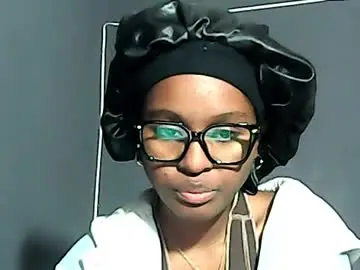 Ellah245  live sex cam