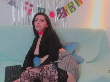 Erzsidragon  live sex cam