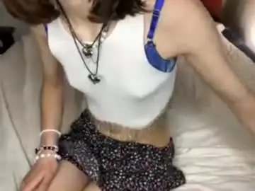 Genevalinberg  live sex cam